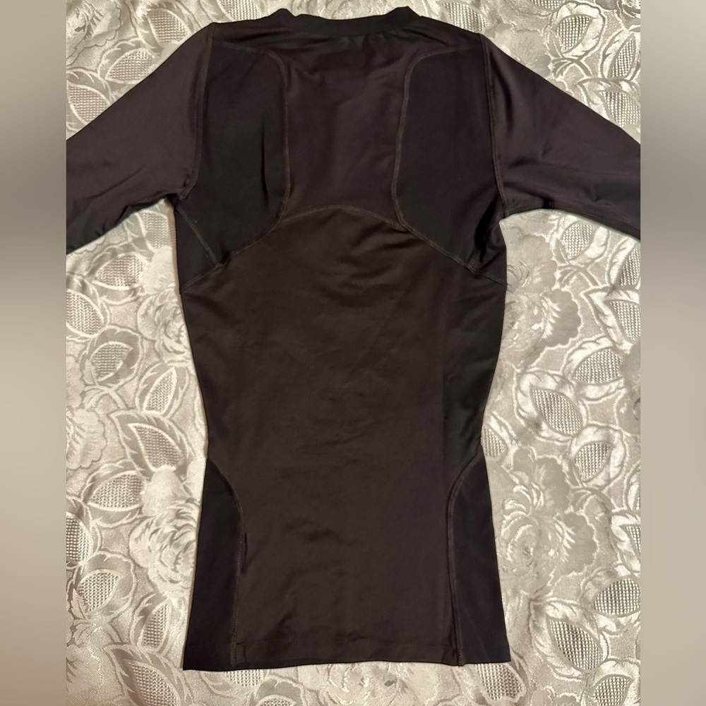 Umbro baselayer - Picture 3 of 5